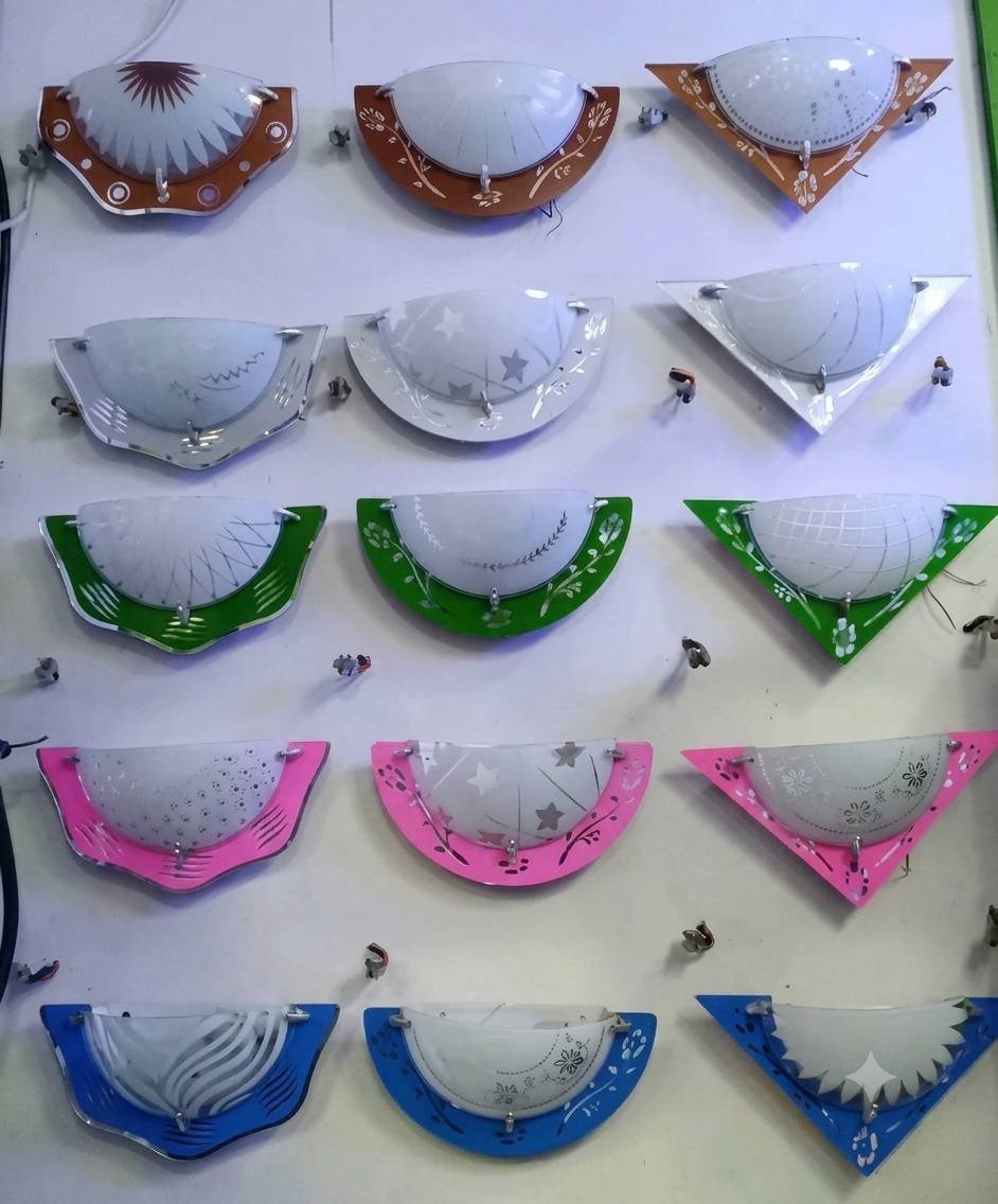 Decorative Glass Wall Light (Wall Sconce)